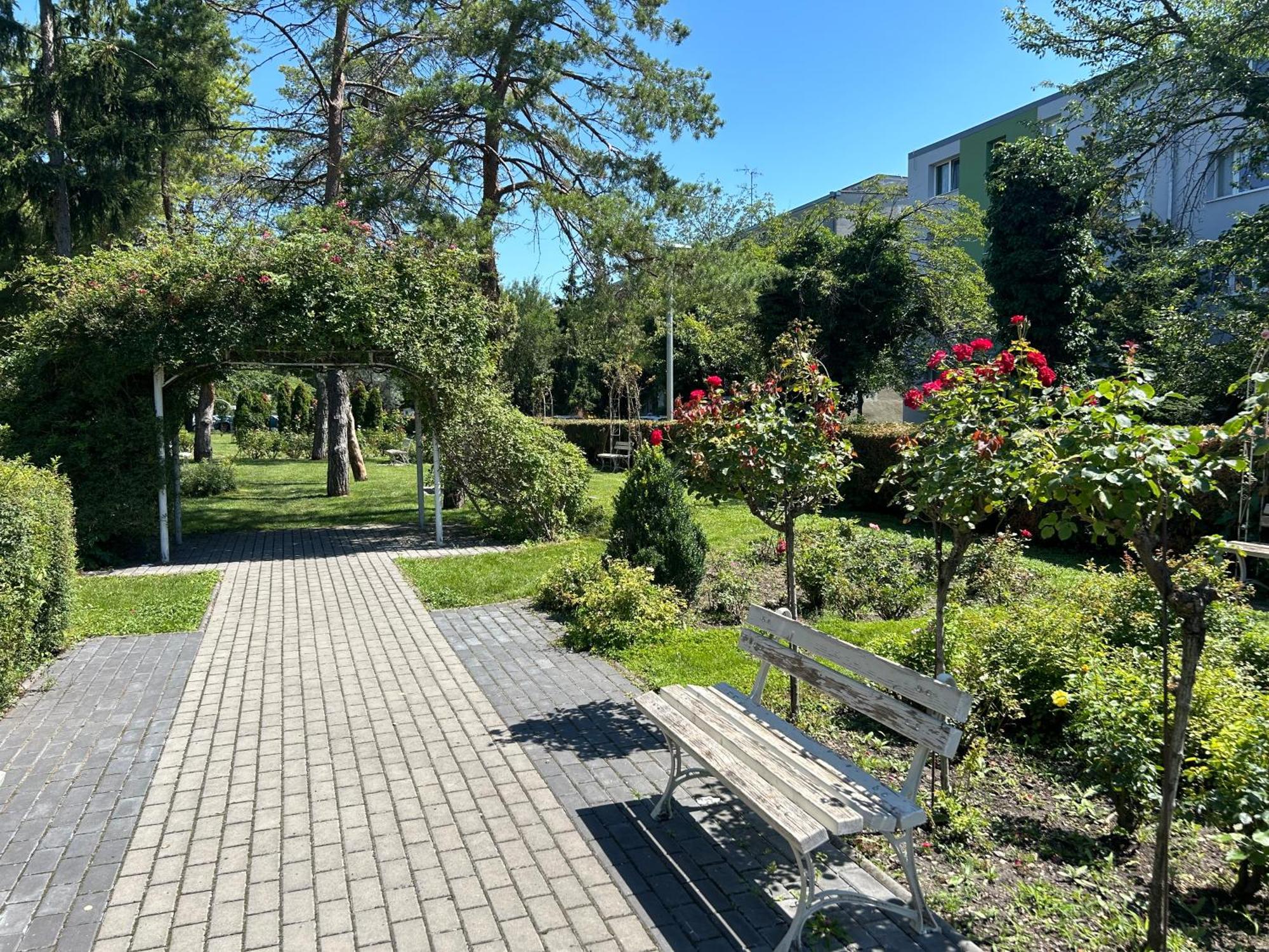 Apartman Rose Dunajská Streda Dış mekan fotoğraf